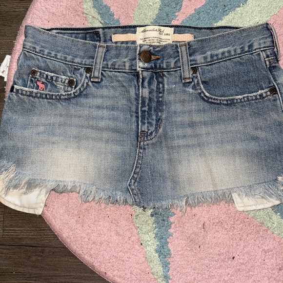 Abercrombie & Fitch Dresses & Skirts - RARE Vintage Y2K Abercrombie & Fitch Denim Mini Skirt* Mint Condition *